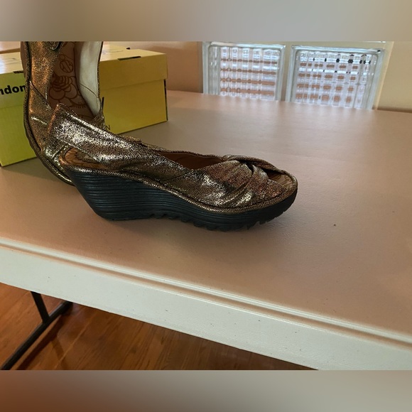 Fly London sandals, size 6 - Picture 7 of 7